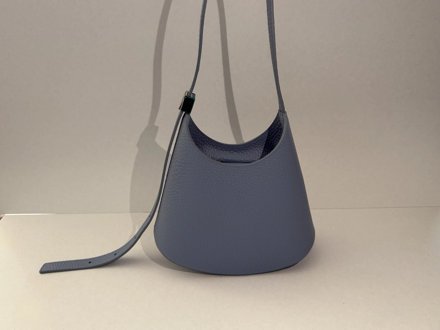 Scoop Crossbody 04-C — product detail 1