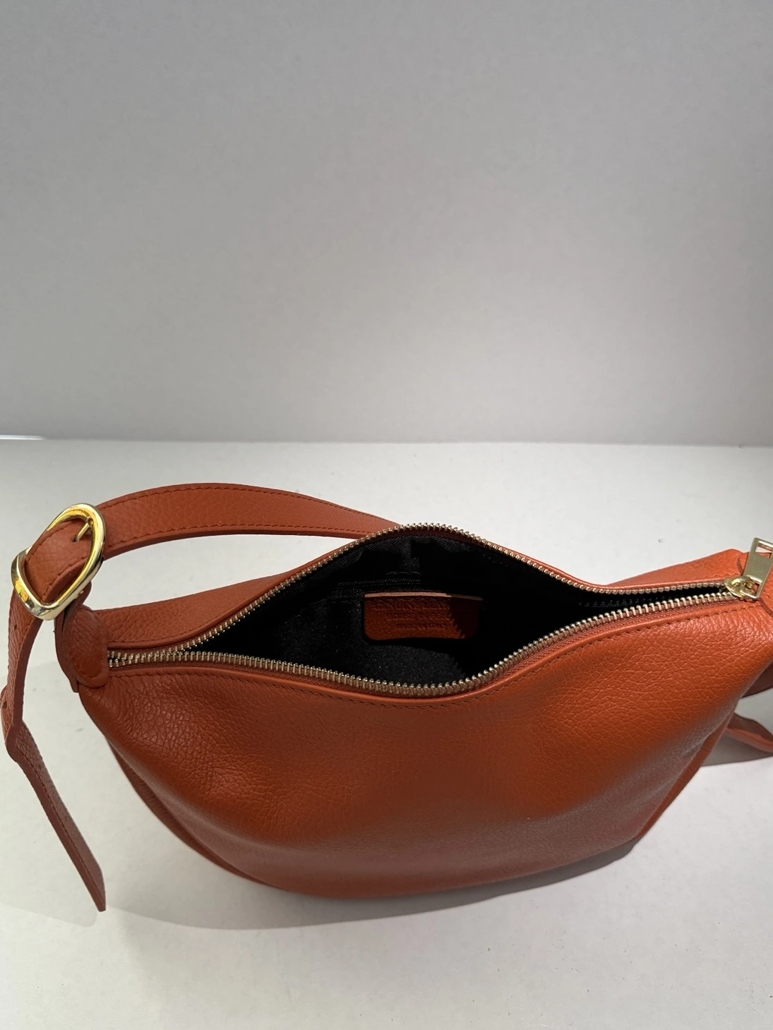 Oltrarno Crossbody — product detail 2